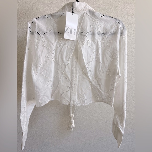 Zara WHITE EYELET CROP TOP WITH OPEN BACK - Picture 4 of 5